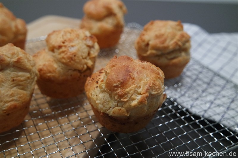 70 Jahre Currywurst – Leckere selbstgemachte Currywurst-Muffins, mit Apfelcurry-Ketchup und Kartoffelmuffins, das ideale Party Food.