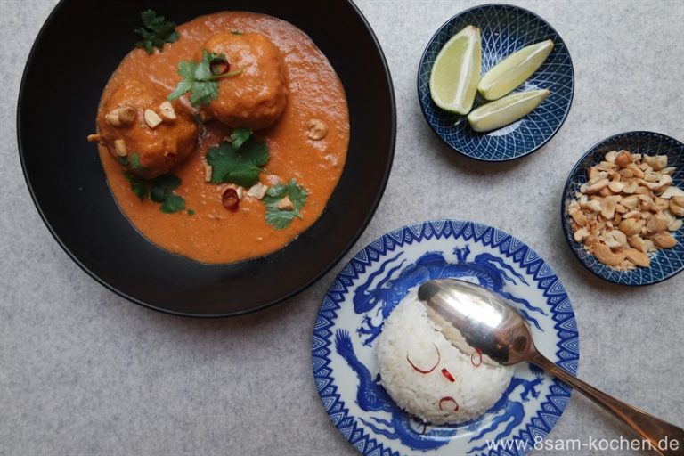 Indische Kartoffelbällchen in Tomaten-Currysoße - 8sam-kochen.de